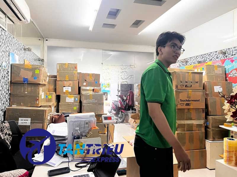 Vận chuyển hàng hóa từ Úc về Sài Gòn