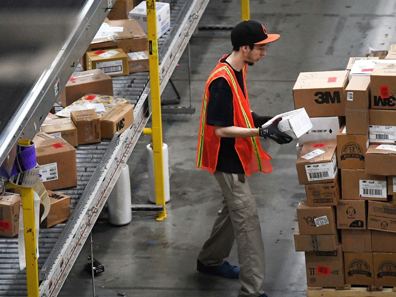 Vận chuyển hàng hóa, chứng từ  Việt Nam đi Quốc tế