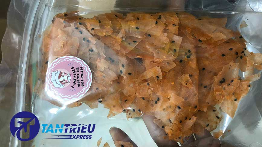 Bánh tráng trộn, món quà bình dân từ phương xa