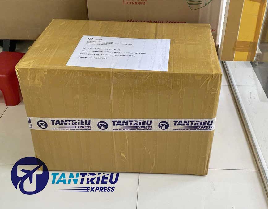 Đóng gói hàng tại Tân Triều Express