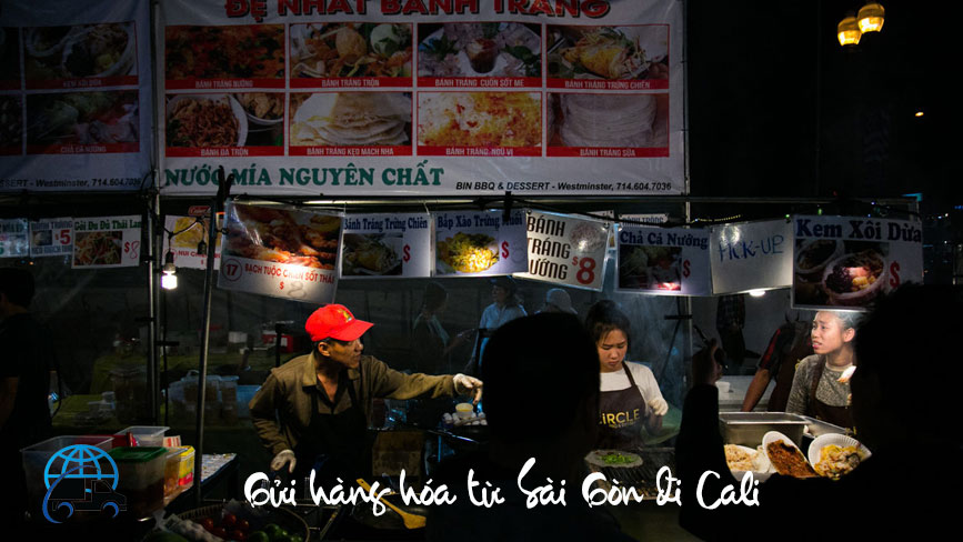 Chợ đêm đơng vui tại khu Phước - Lộc - Thọ