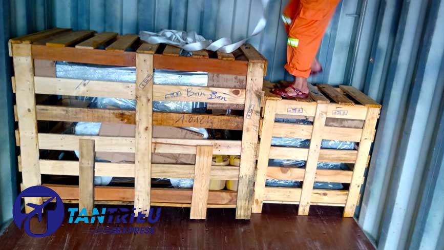 Đóng tượng phật lớn gửi đi Mỹ