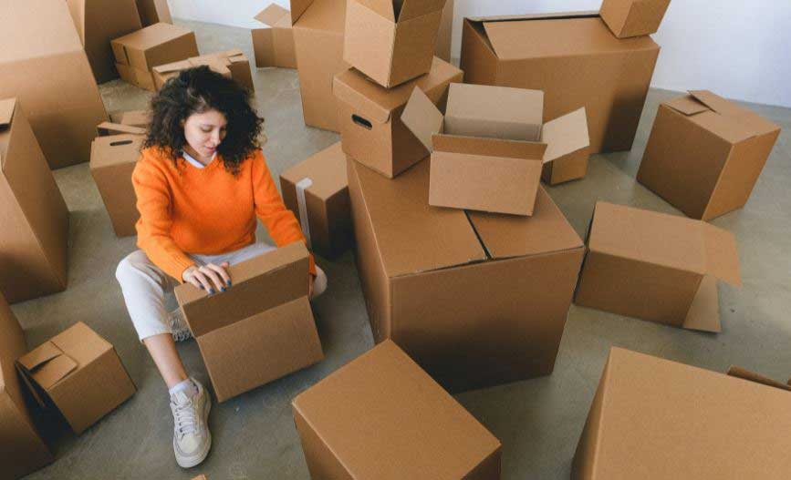 Hàng hóa  phải được đóng trong thung carton đảm bảo an toàn