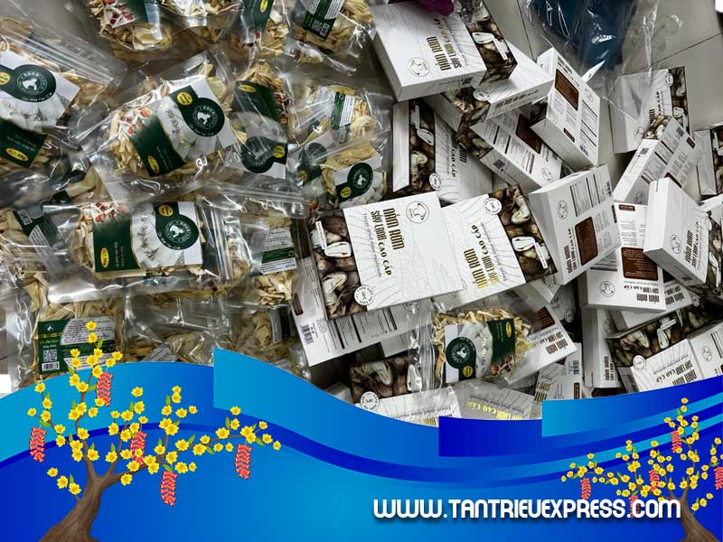 Gửi thực phẩm nấm rơm sấy khô đi Mỹ