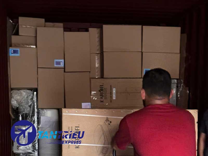 Gửi hàng về VN chính ngạch cùng Tân Triều Express