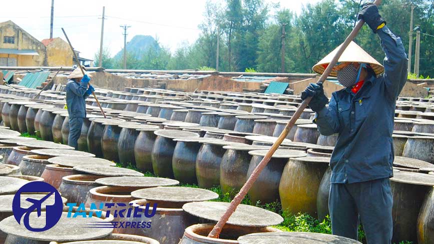Sản xuất nước mắm cái Rồng Quảng Ninh