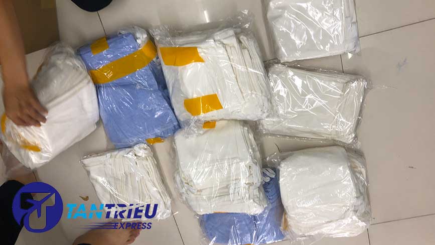 Quần áo trẻ em ưa chuộng được gửi đi Mỹ