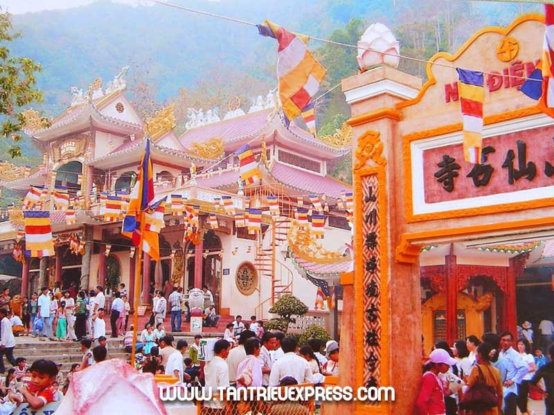 Top 7 lễ hội lớn nhất ở Việt Nam trong tháng Giêng