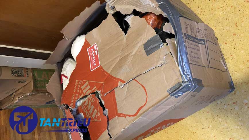 Hàng hóa bị hư hỏng nếu không được đóng gói đúng quy cách