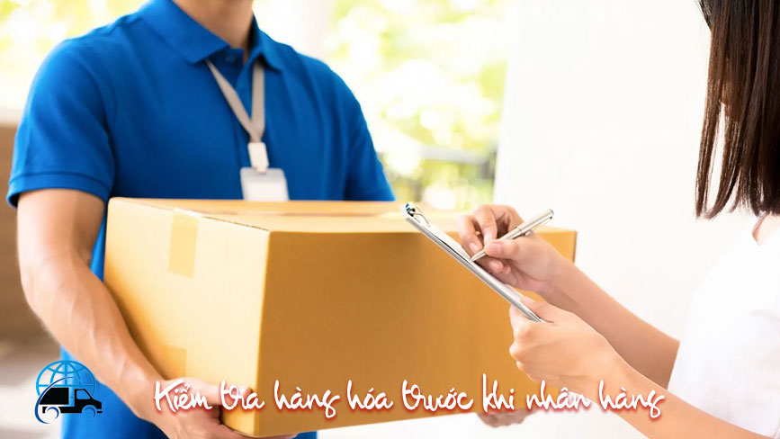 Kiểm tra check list hàng trước khi nhận