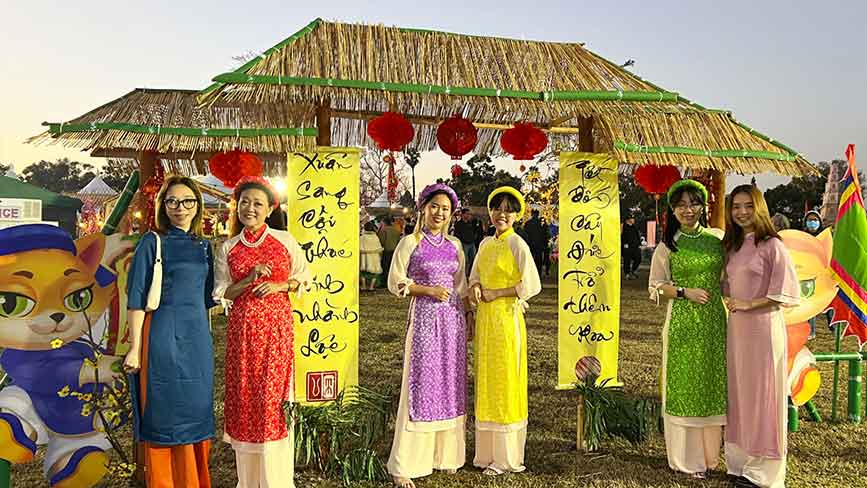 Một góc hội chợ tết Quý Mão 2023