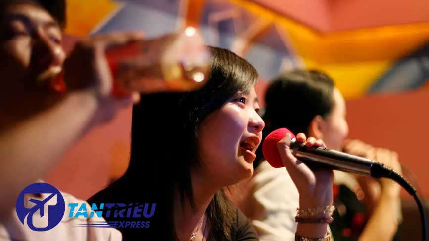 Karaoke được người Nhật phát minh ra đầu tiên trên thế giới
