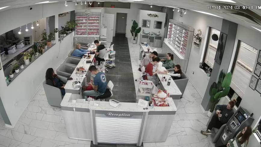 Quang cảnh 1 tiệm làm nails tại Kentucky
