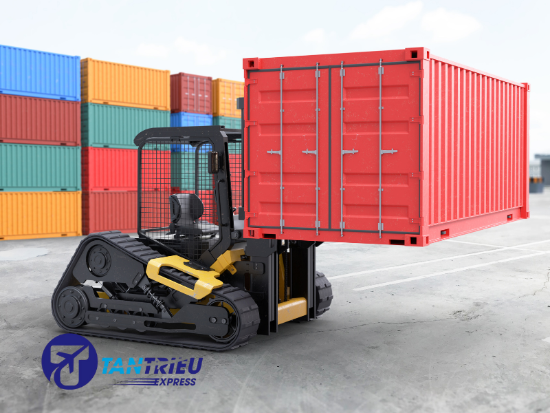 Đóng hàng trong container đưa ra càng